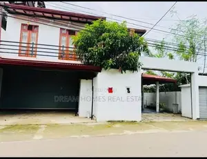 3-Storey House with Shop for Rent – Kahathuduwa, Piliyandala