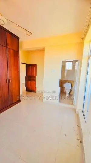Colombo 04 Apartment for Sale – Steps from Galle Road & Marine Drive
