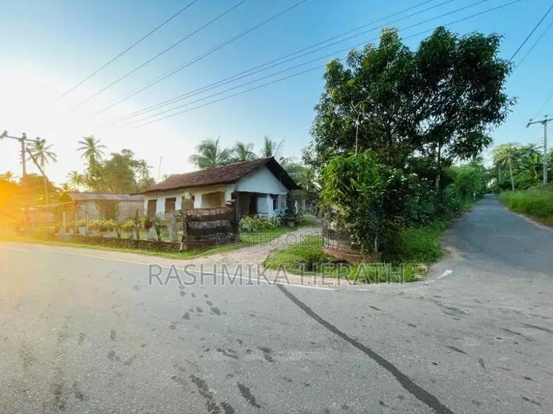 Land For Sale - Dampadiya
