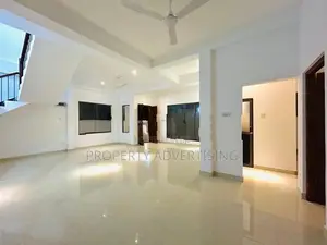 4BR Wattala, Kerawalapitiya Stunning 3-Storey Modern Residence For Sal