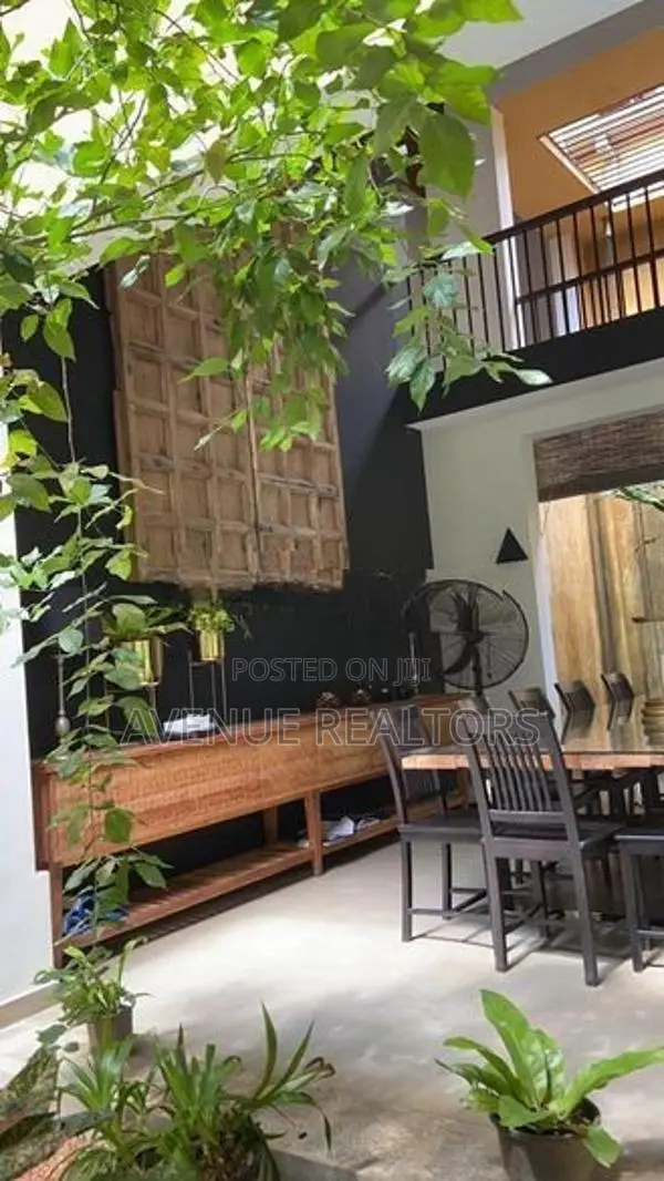 5 Bedroom Luxury House for Sale in Welivita, Kaduwela | (HS4938)