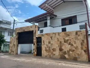 Three Story House for Rent in Piliyandala