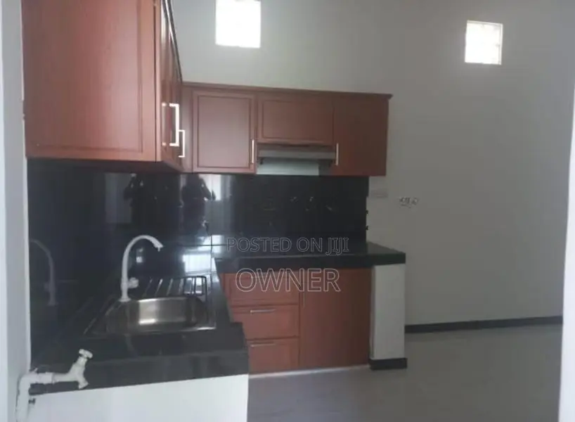 Three Story House for Rent in Piliyandala