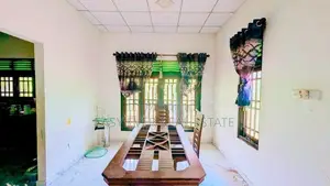පාදුක්ක නගරයෙන් අංගසම්පූර්ණ නිවස