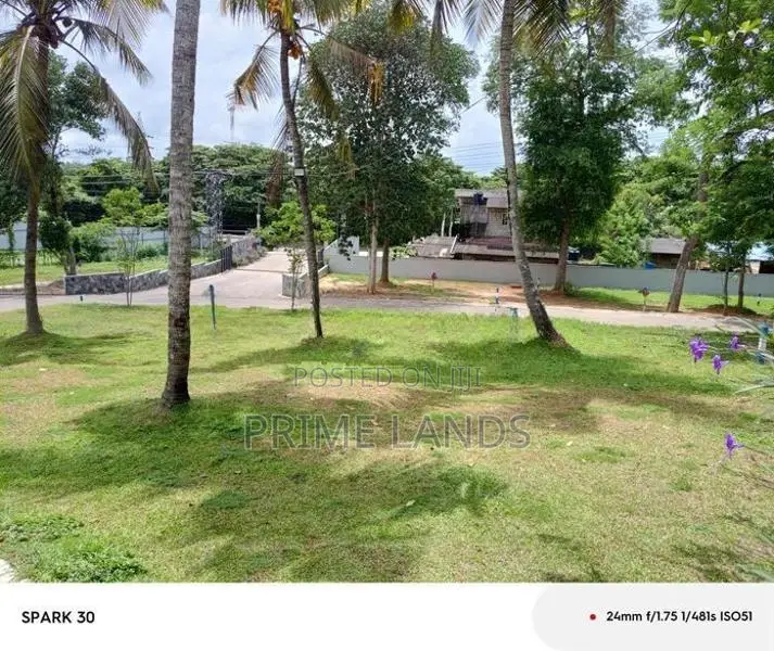මාලඹේ Land of Sale