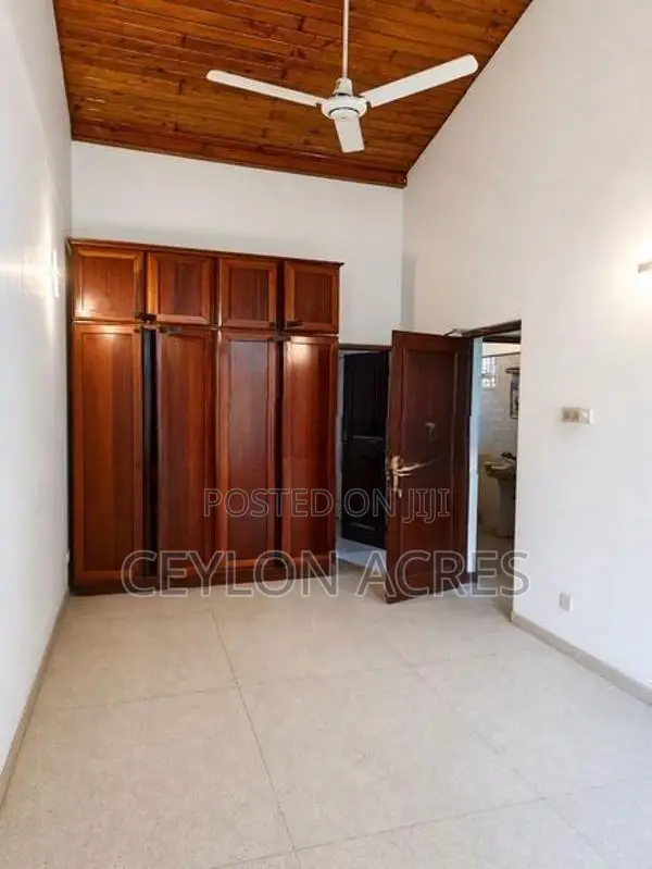 Residential Or Office Space For Lease In Kollupitiya - 13th Lane