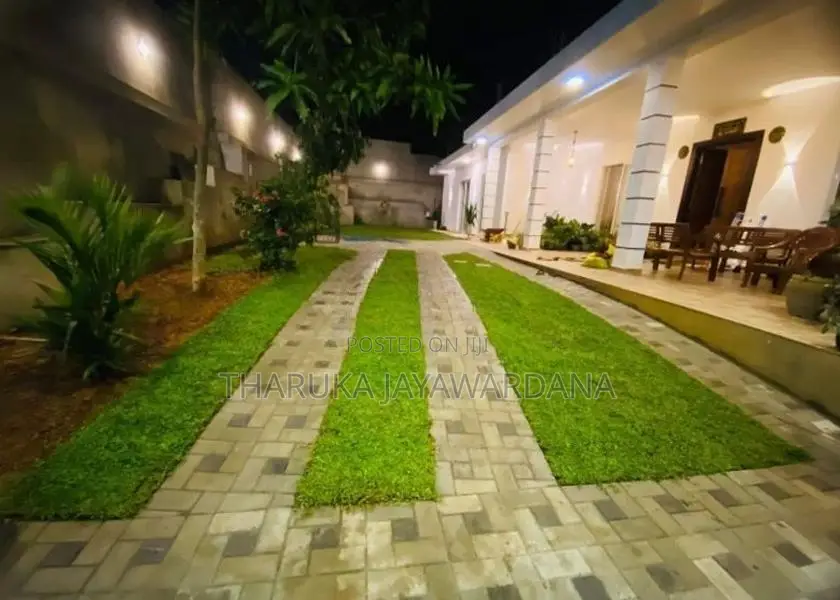 Semi Furnished Single Storey House for Rent Pannipitiya