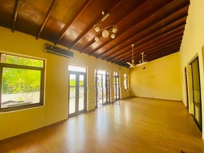 Luxury Modern Solar Electricity House Rent Rajagiriya Lake Drive Road