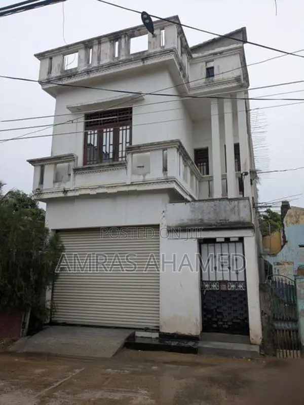 House with Land for Sale Valaichenai