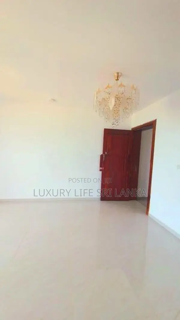 Apartment for Sale in Mount Lavinia