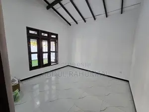 Luxurious 7 Bedroom Rooms Battaramulla Junction