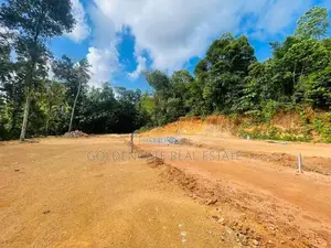 Kadawatha Land for Sale