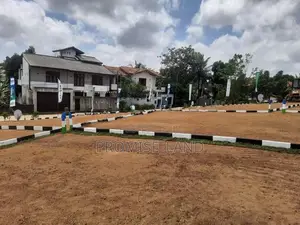 සුපිරි නේවාසික Kottawa බිම් කොටස්
