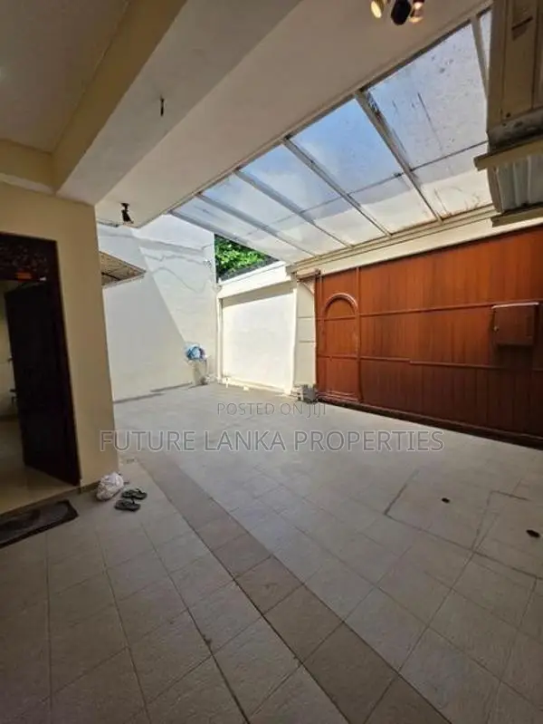 Appartment for Rent in Wellawatte Colombo 6