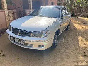 Nissan Sunny Super Saloon 2001