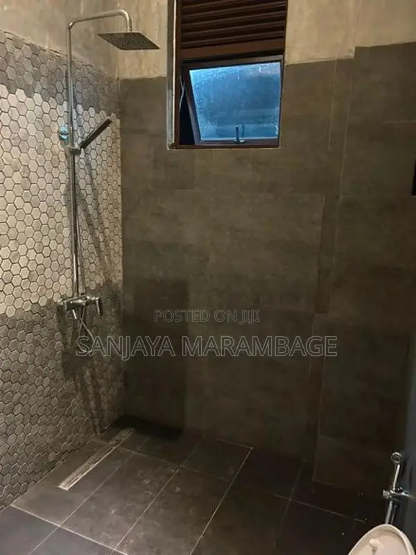 Modern Luxury House for Rent Near Ganemulla Road Kadawatha