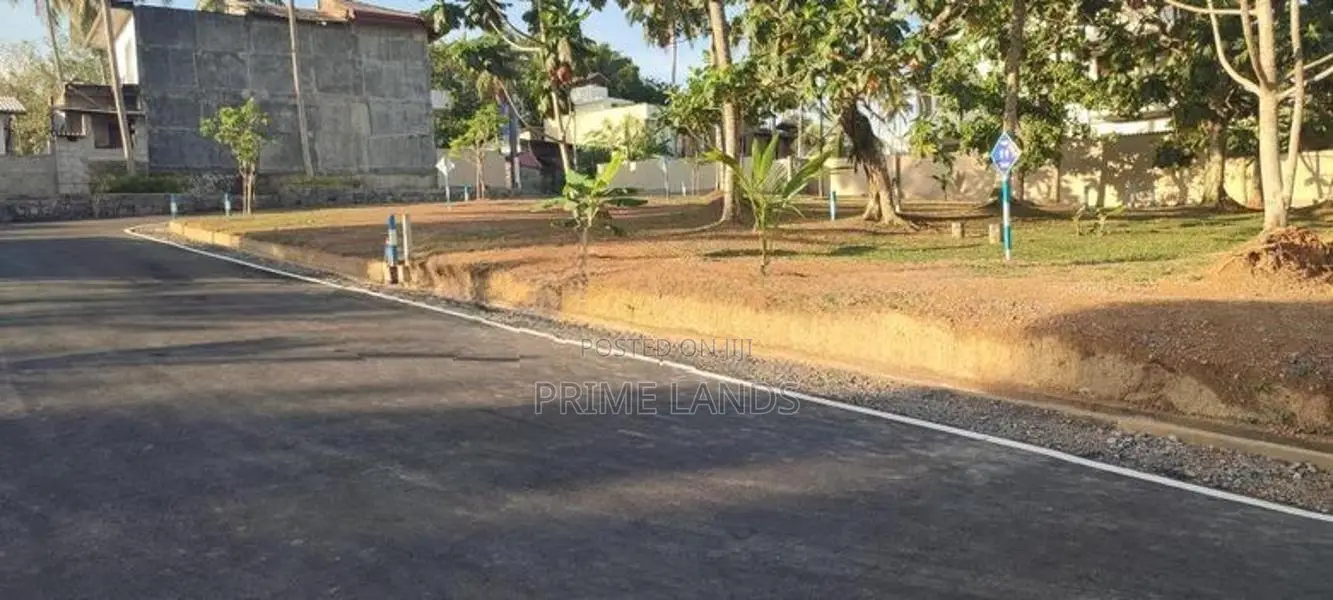 Matthegoda , Residential Land for Sale in Jayaliyagama Road