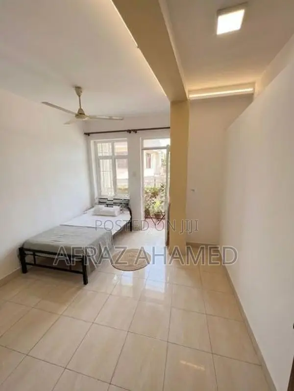 3 Bed 2 Bath Large Apartment Dehiwala