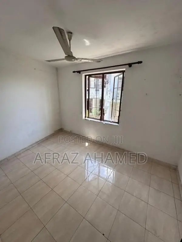 3 Bed 2 Bath Large Apartment Dehiwala