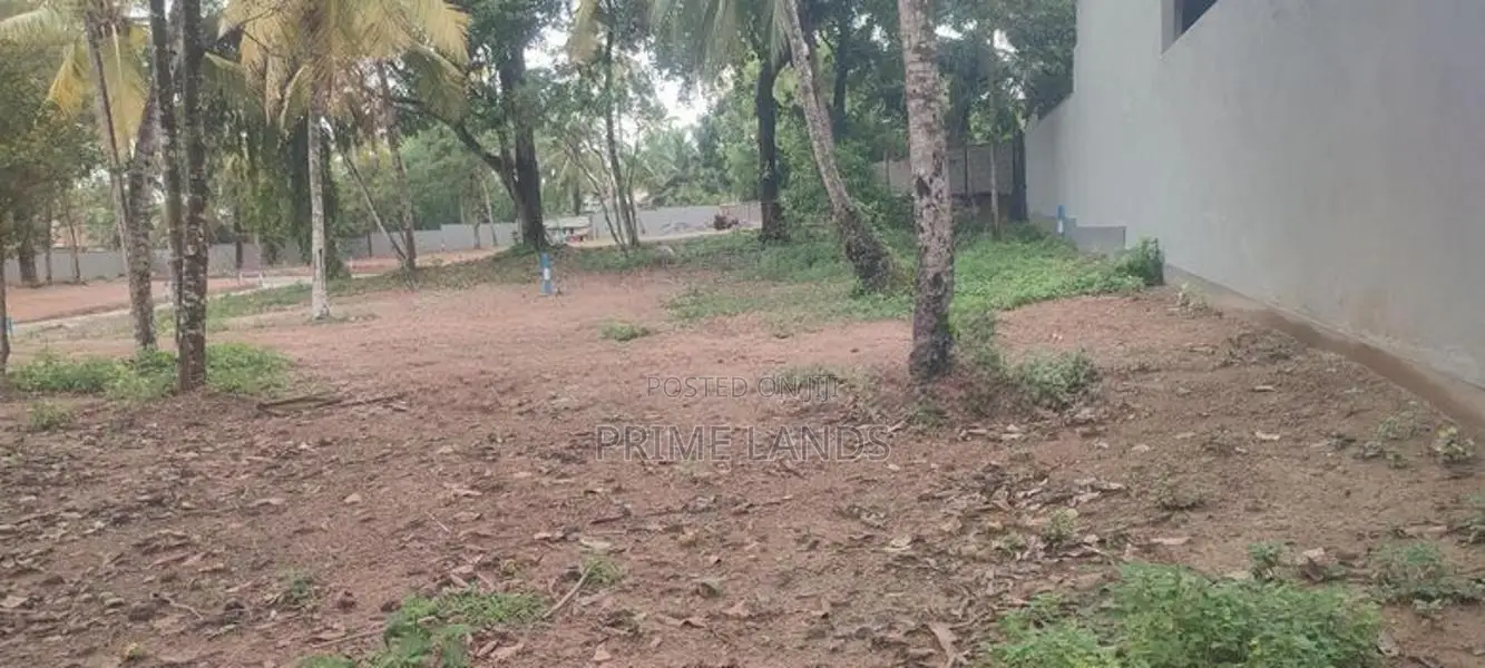 Thalahena Residential Land for Sale Close to 177 Bus Road