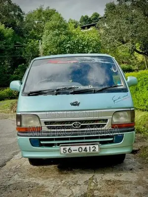 Toyota Dolphin LH102 1992