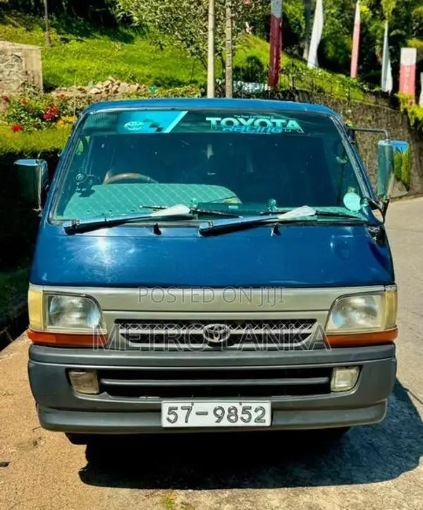 Toyota Dolphin LH113 1991