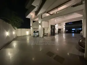 Furnished 3 bed 1750 Sqft Apartment for rent at Colombo 5