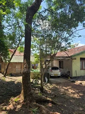 Spacious 32 Perch Land with House for Sale Yakkala