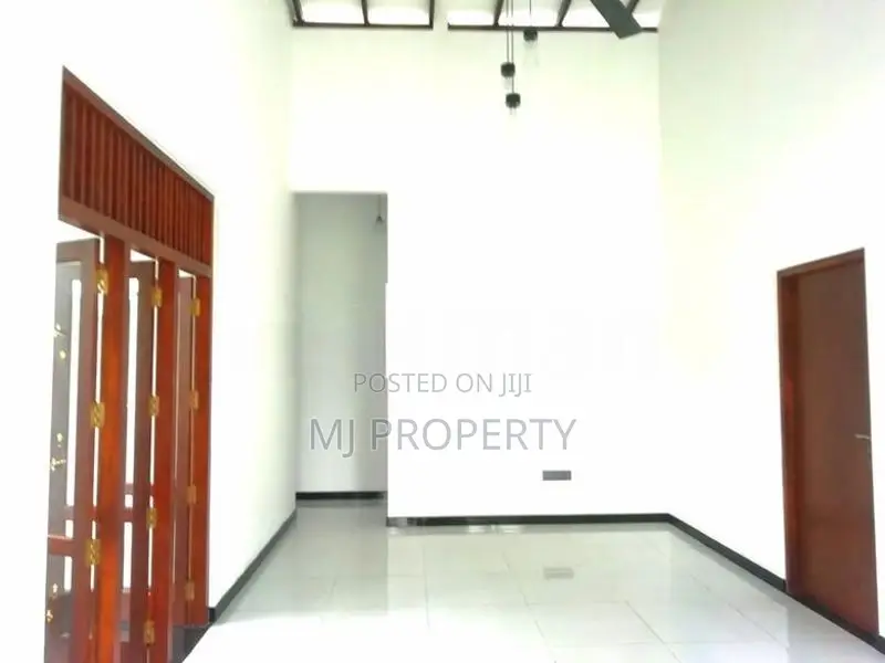 ( IS-1198) Valuable Brand New Single Storey House Sale in Homagama