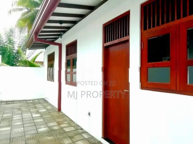 ( IS-1198) Valuable Brand New Single Storey House Sale in Homagama