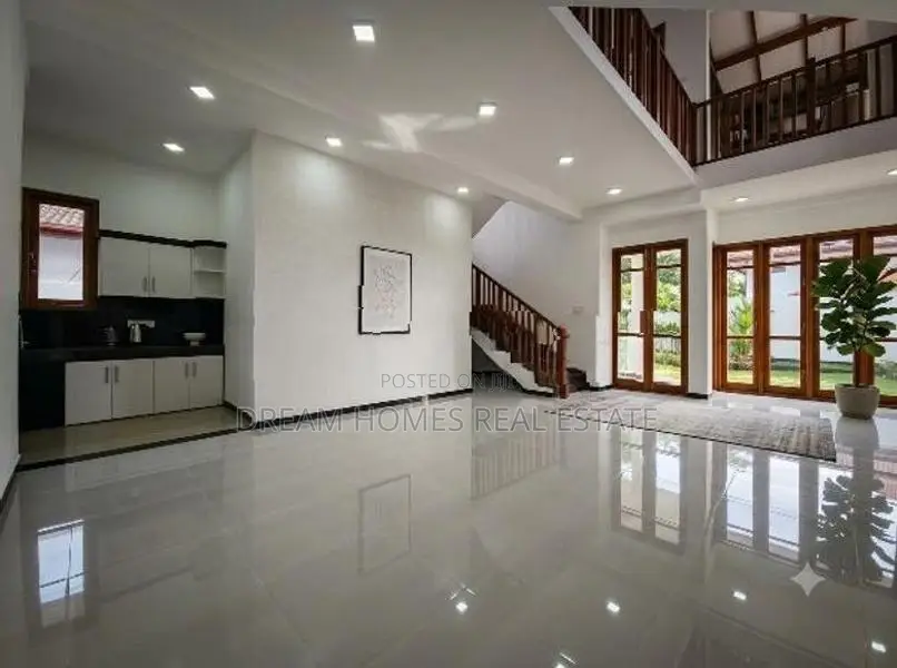 Luxury New 2 Story House with 10 Perch - Kottawa