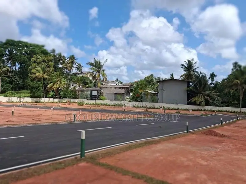 Premium Gated Community – Land for Sale Hokandara