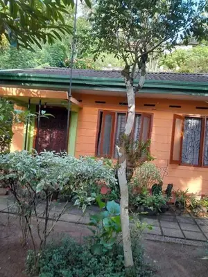 රත්නපුර නගරය අවටින් නිවසක් සමග ඉඩමක්