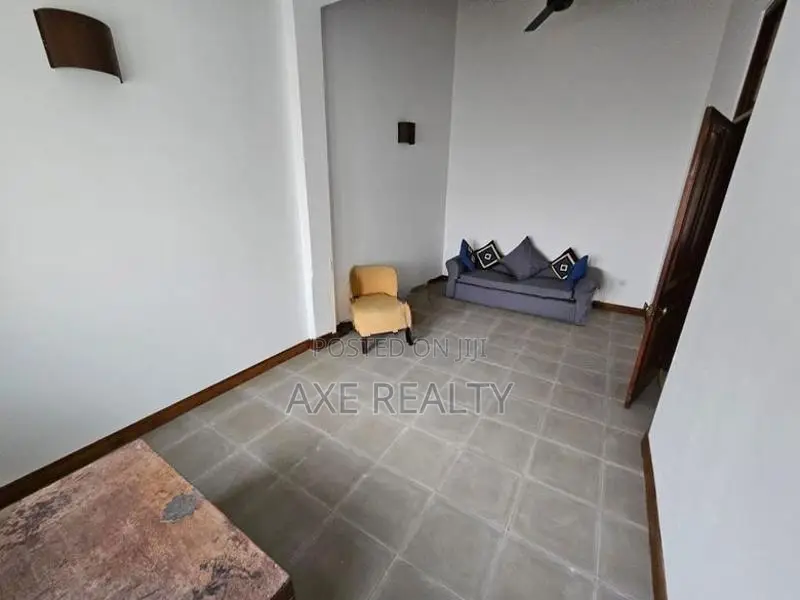 5 Bed House For Rent In Colombo 7 (Ward Place)