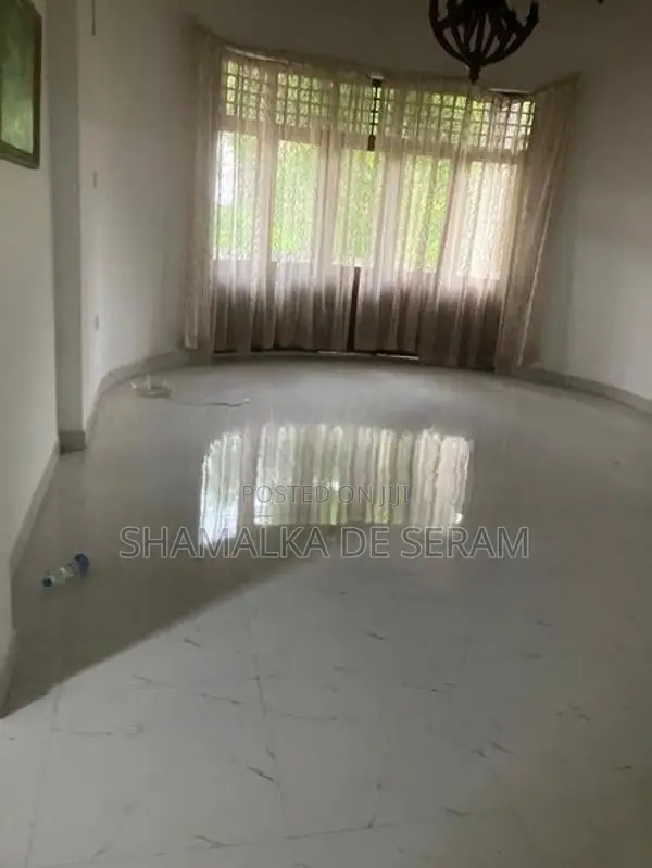 Upstair House for Rent Kadawatha.