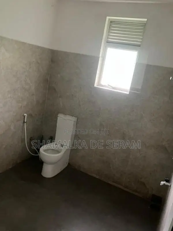 Upstair House for Rent Kadawatha.