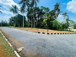 Yakkala නගරයට ලග ඉඩම