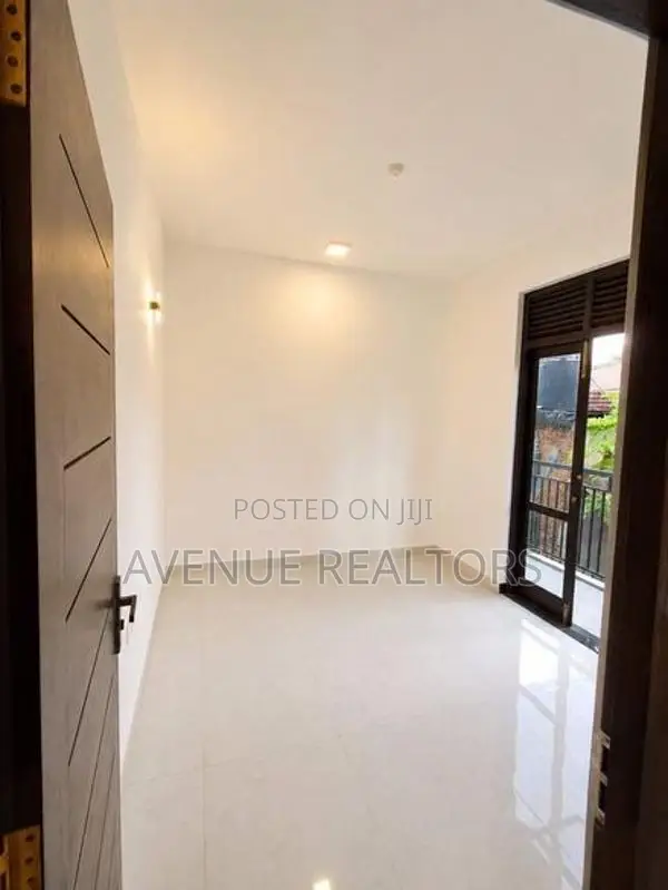 Brand-New Modern 5 Bedroom House for Sale in Homagama (HS4940)