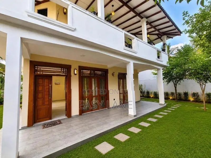 කඩවත ගෝනහේන ,සුපිරි දෙමහල් නිවසක් ඉකමනින් විකිණිමට ‎