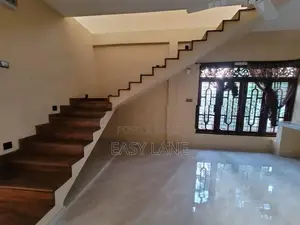කඩවත ගෝනහේන ,සුපිරි දෙමහල් නිවසක් ඉකමනින් විකිණිමට ‎