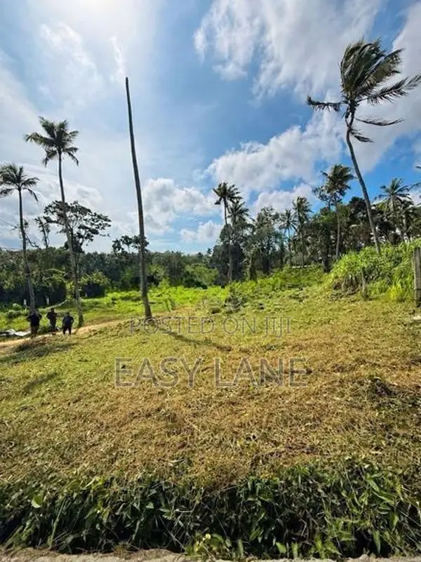 කඩවත-මාවරමන්ඩියෙන් වටිනා වෙන්දේසි ඉඩම් කැබැල්ලක් විකිණීමට!