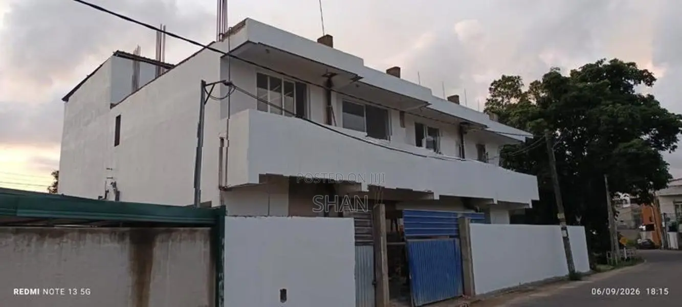 Dehiwala Commercial Building For Rent Suitable Business, Living
