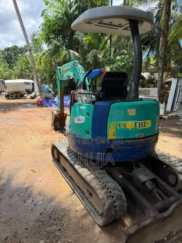 Isuzu IHI 30NX