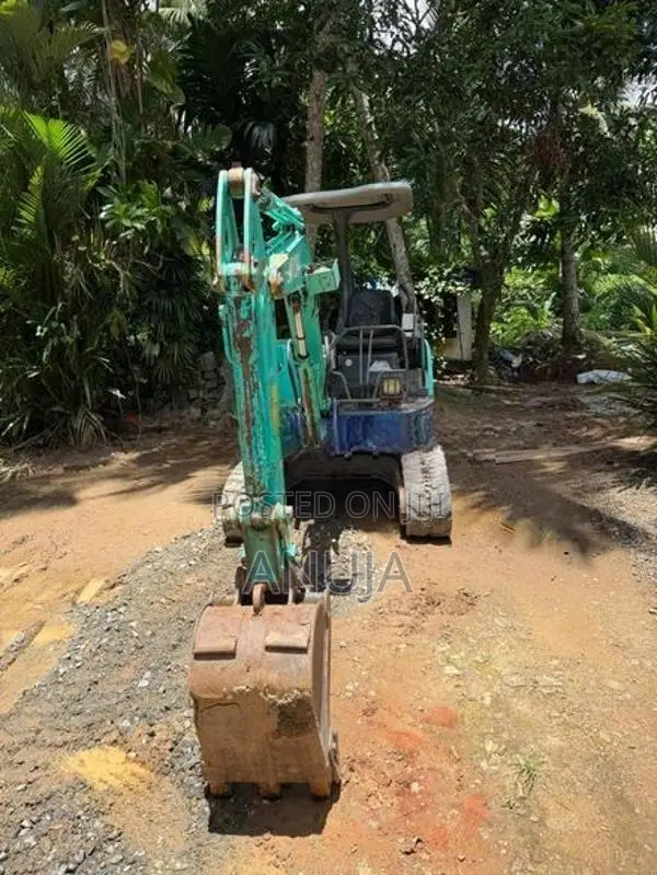 Isuzu IHI 30NX