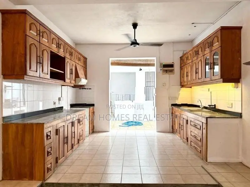 Spacious Family Home for Sale – Hokandara Road