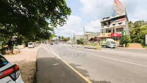 කළගෙඩිහේනෙන් අගනා නේවාසික ඉඩමක් විකිණීමට ඇත!