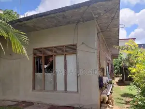 Ground Floor Complete House for Sale Nugegoda