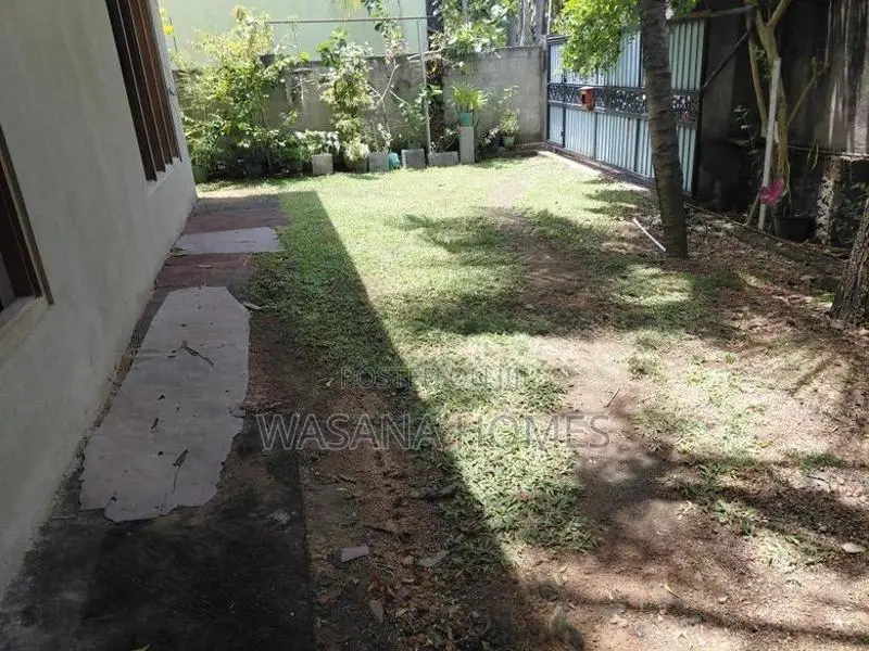 Ground Floor Complete House for Sale Nugegoda