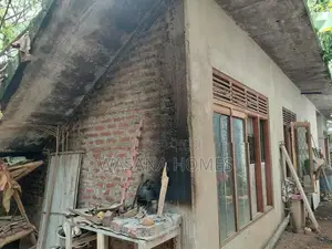 Ground Floor Complete House for Sale Nugegoda