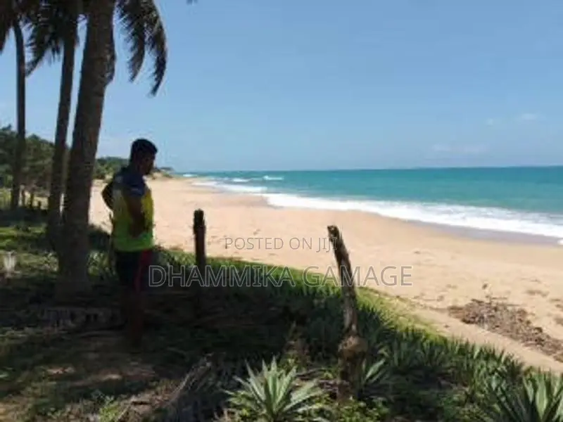 Kahadamoder - Beach Land for Sale